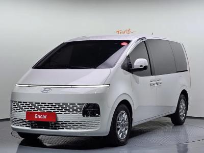 2025 Hyundai Staria