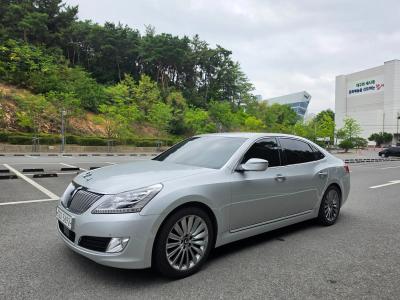 2015 Hyundai Equus