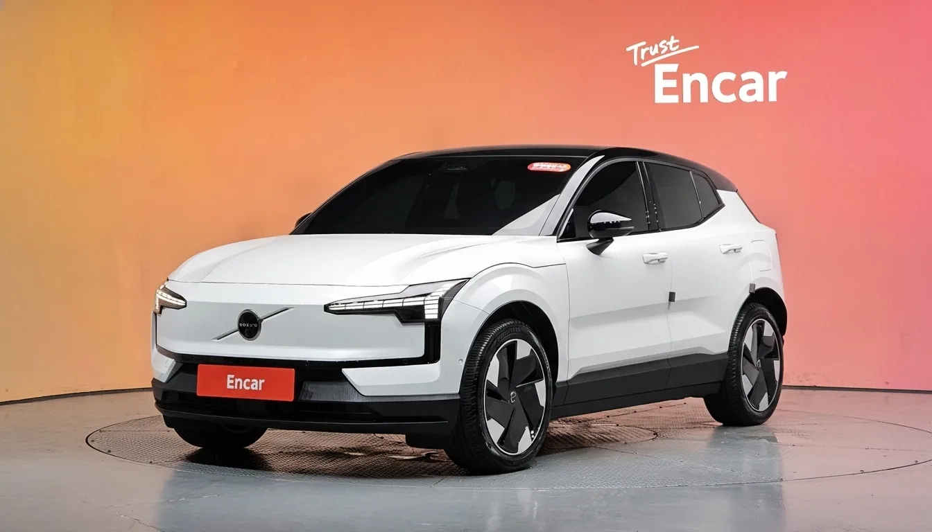 2025 Volvo EX30