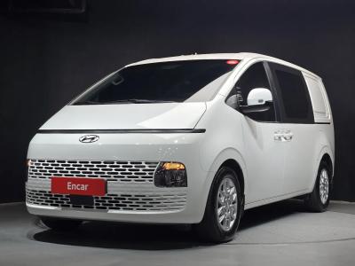 2022 Hyundai Staria