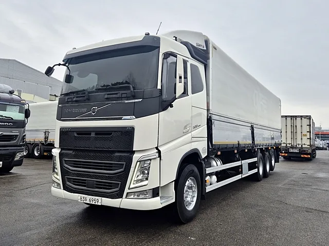2021 Volvo CargoTruck