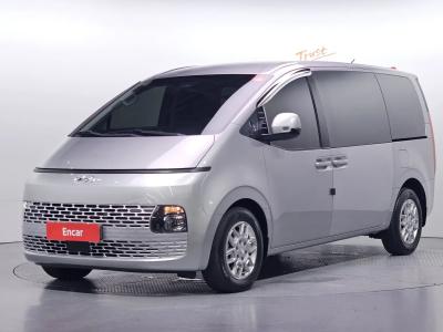 2023 Hyundai Staria