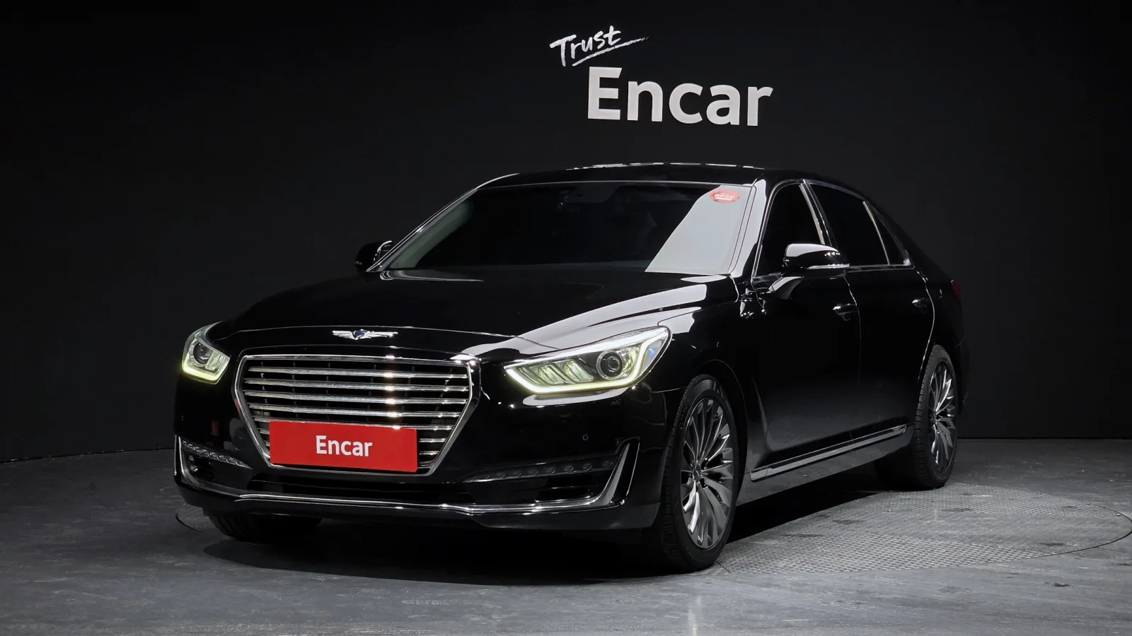 2016 Genesis EQ900