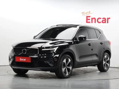 2023 Volvo XC40
