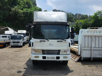 2010 Hyundai Mega Truck