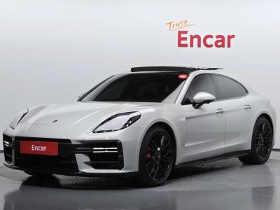2025 Porsche Panamera