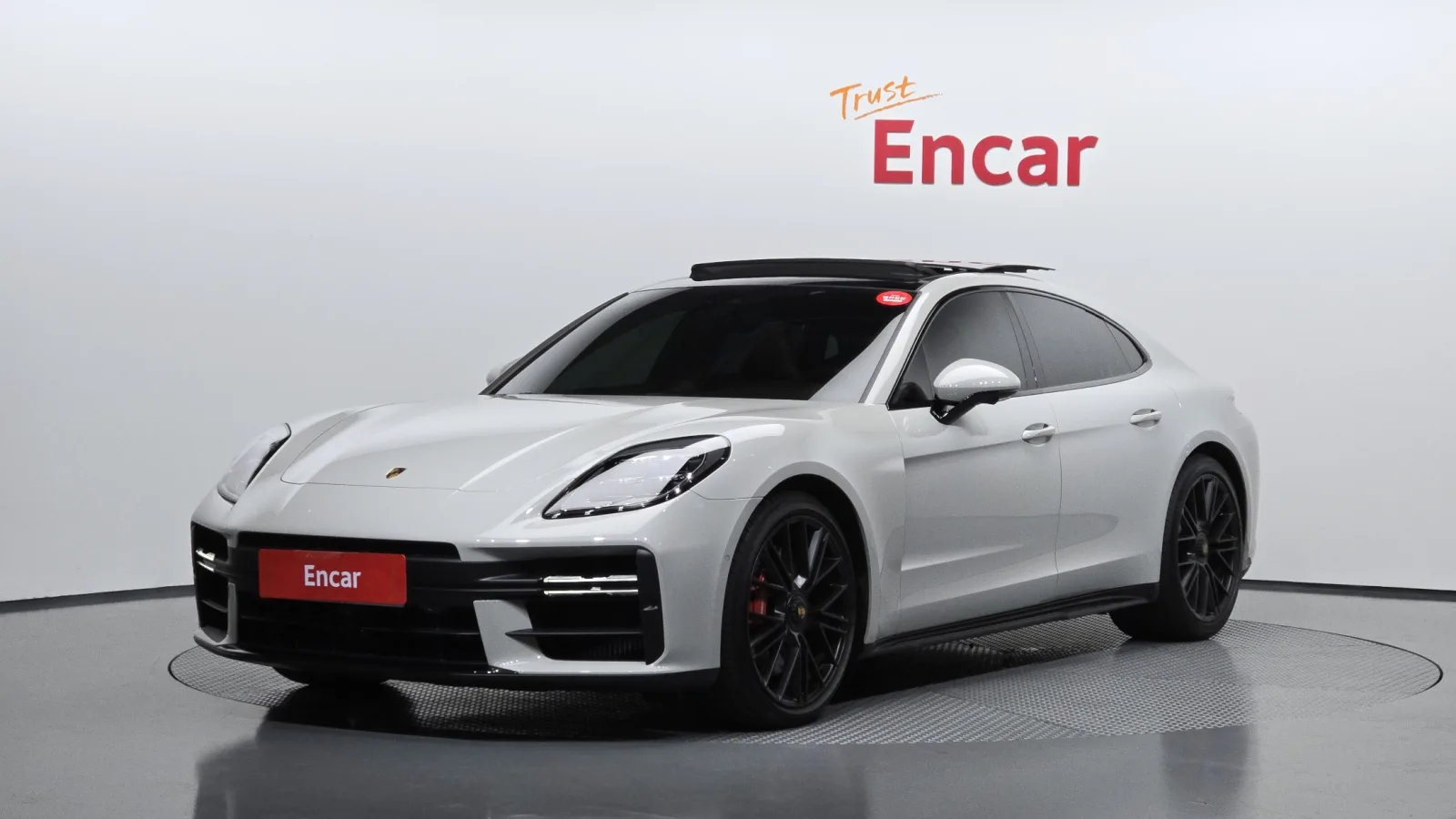 2025 Porsche Panamera