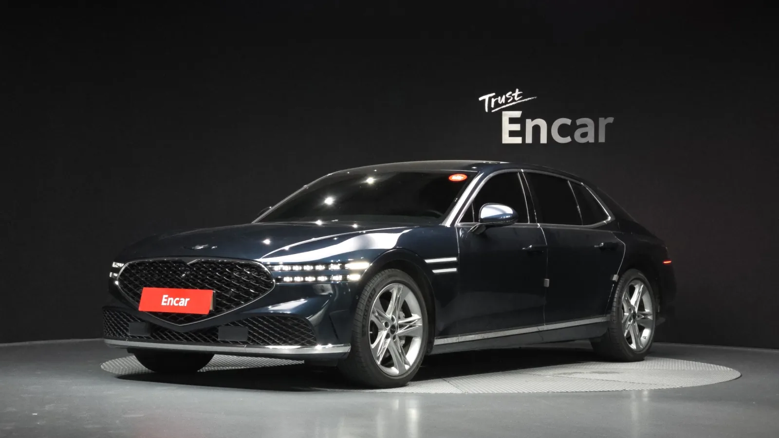 2022 Genesis G90