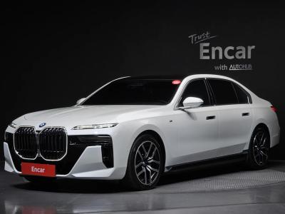 2023 BMW i7