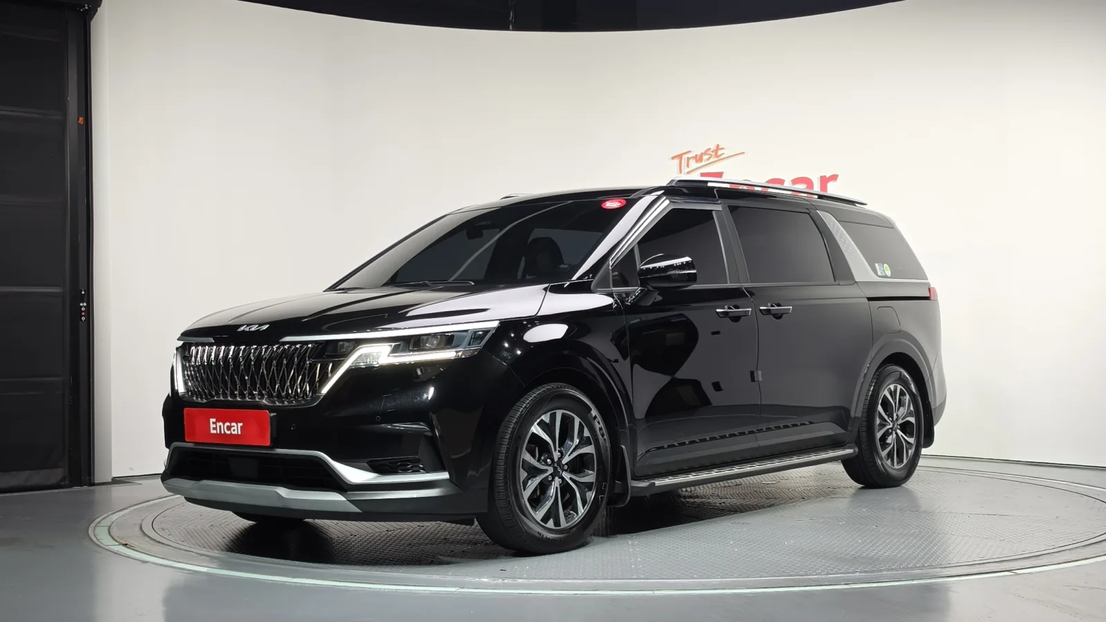 2023 Kia Carnival