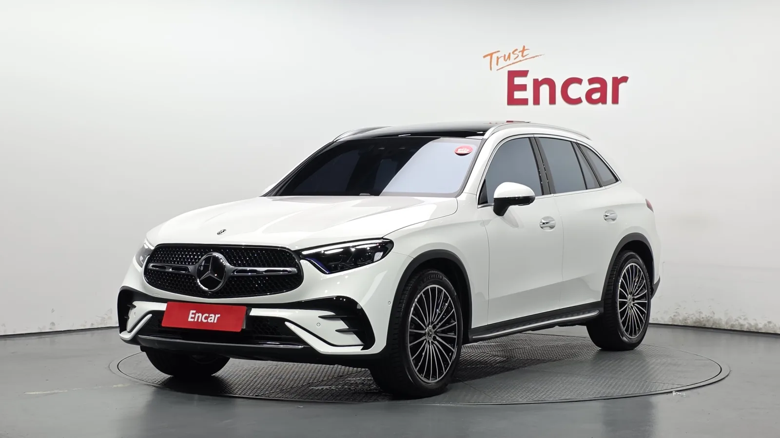 2025 Mercedes-Benz GLC-Class