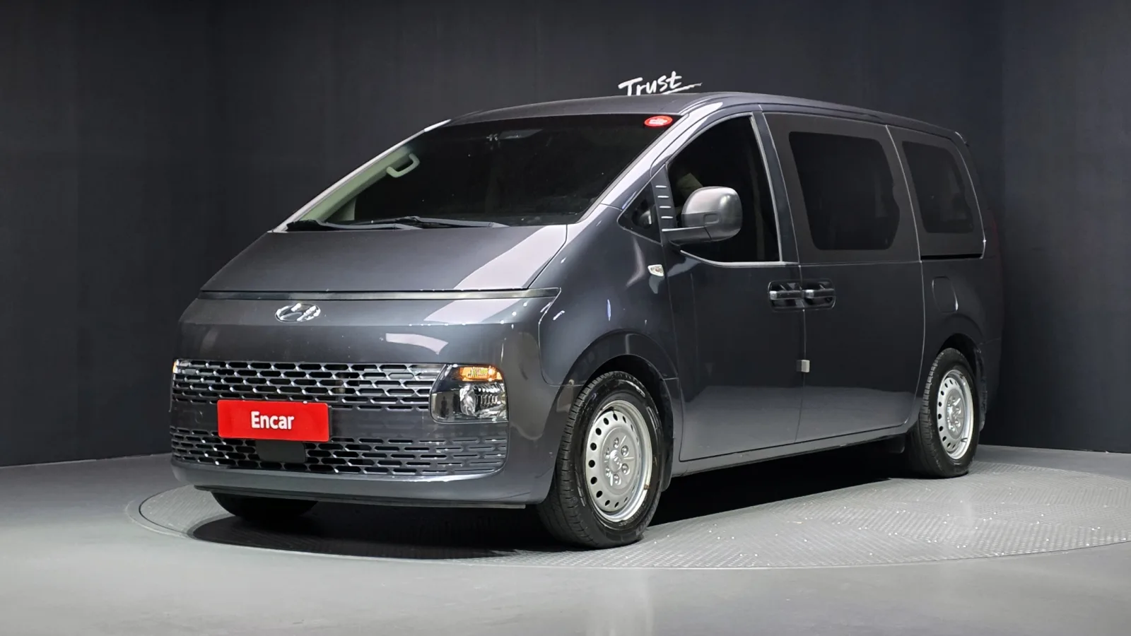 2023 Hyundai Staria