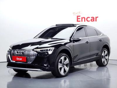 2022 Audi e-tron