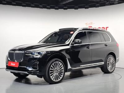 2022 BMW X7