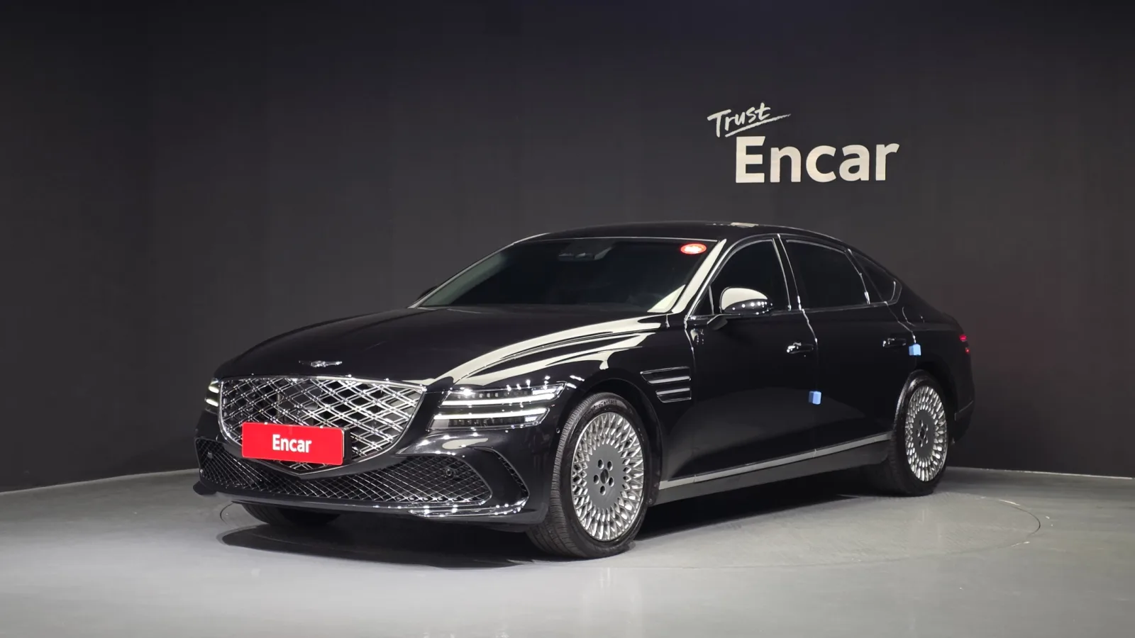 2025 Genesis G80