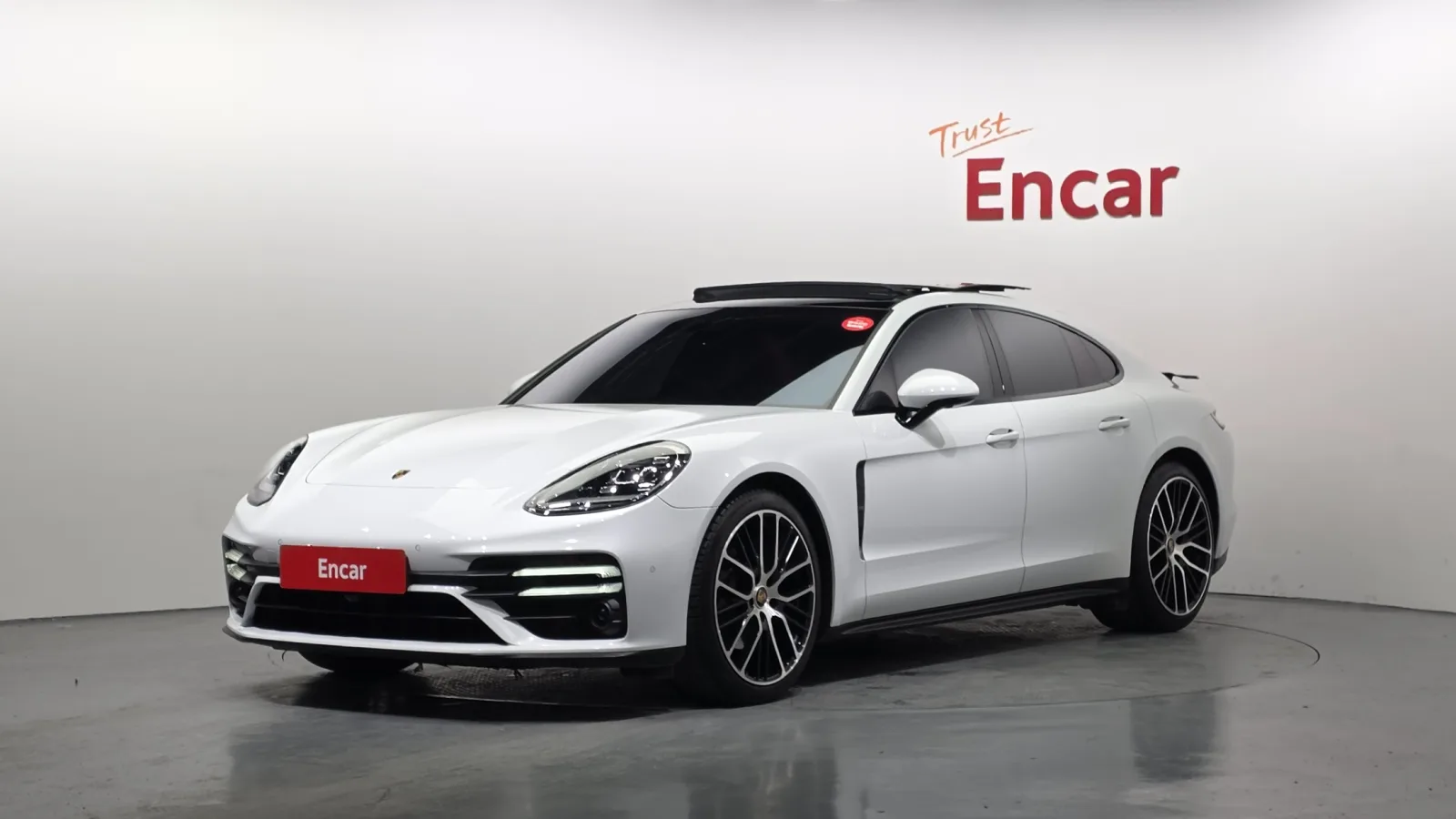 2023 Porsche Panamera