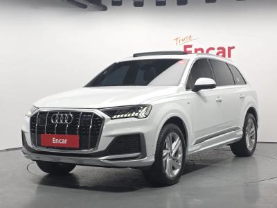 2021 Audi Q7