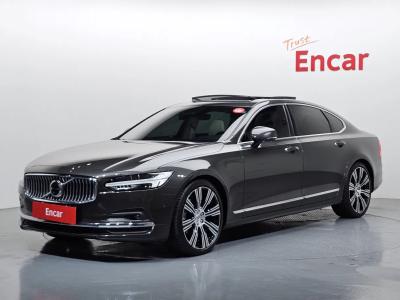 2023 Volvo S90