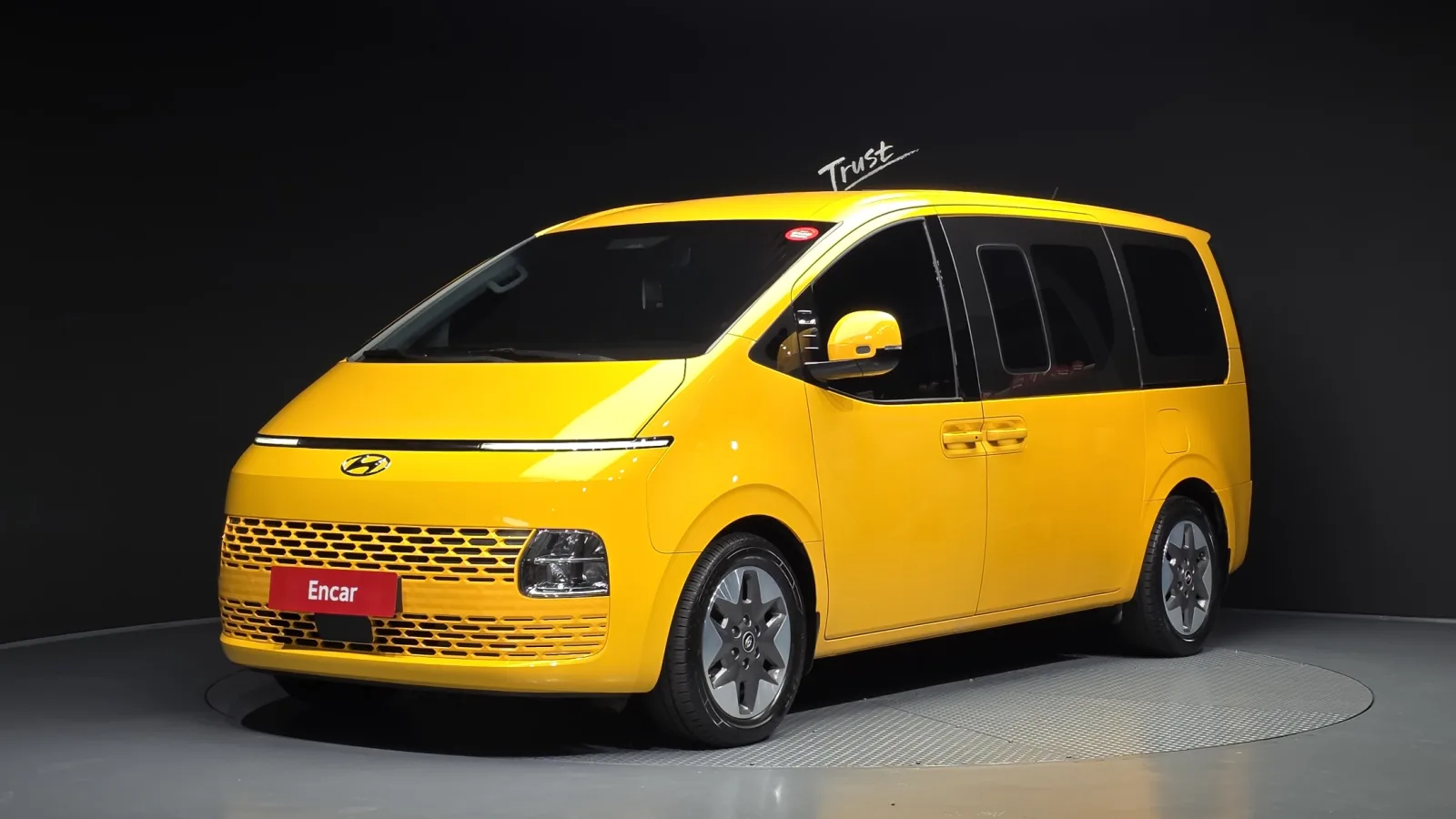 2022 Hyundai Staria