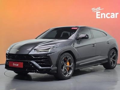 2020 Lamborghini Urus