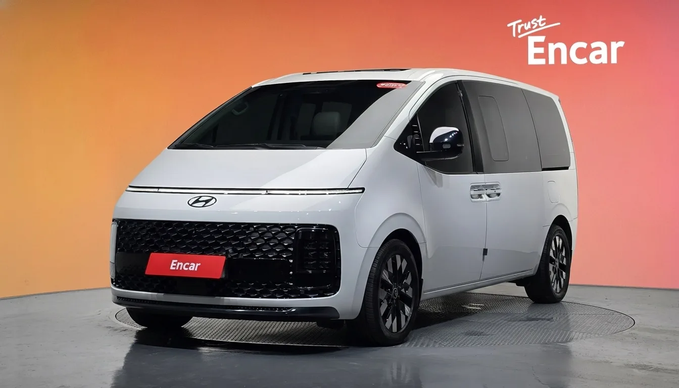 2025 Hyundai Staria