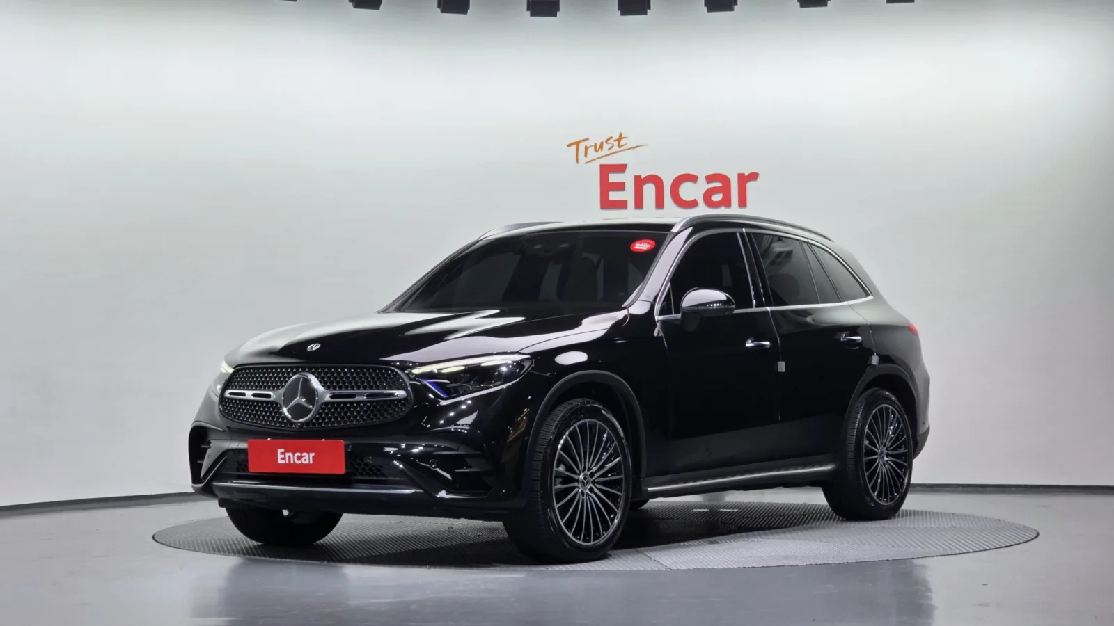 2023 Mercedes-Benz GLC-Class