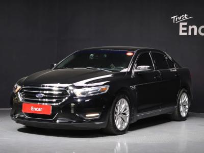 2017 Ford Taurus