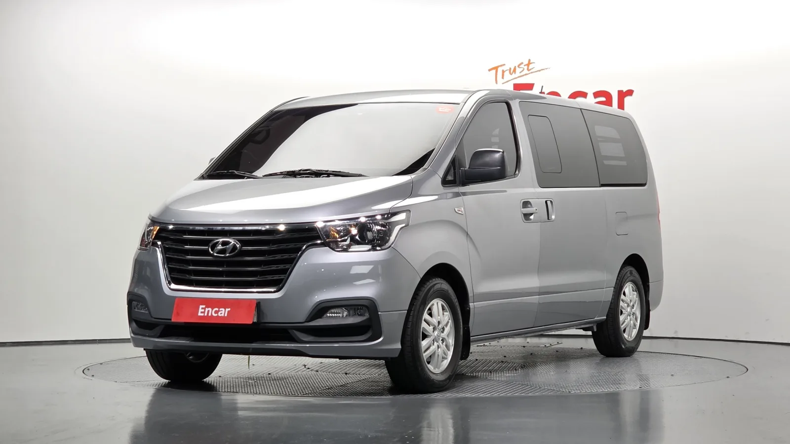 2019 Hyundai Starex