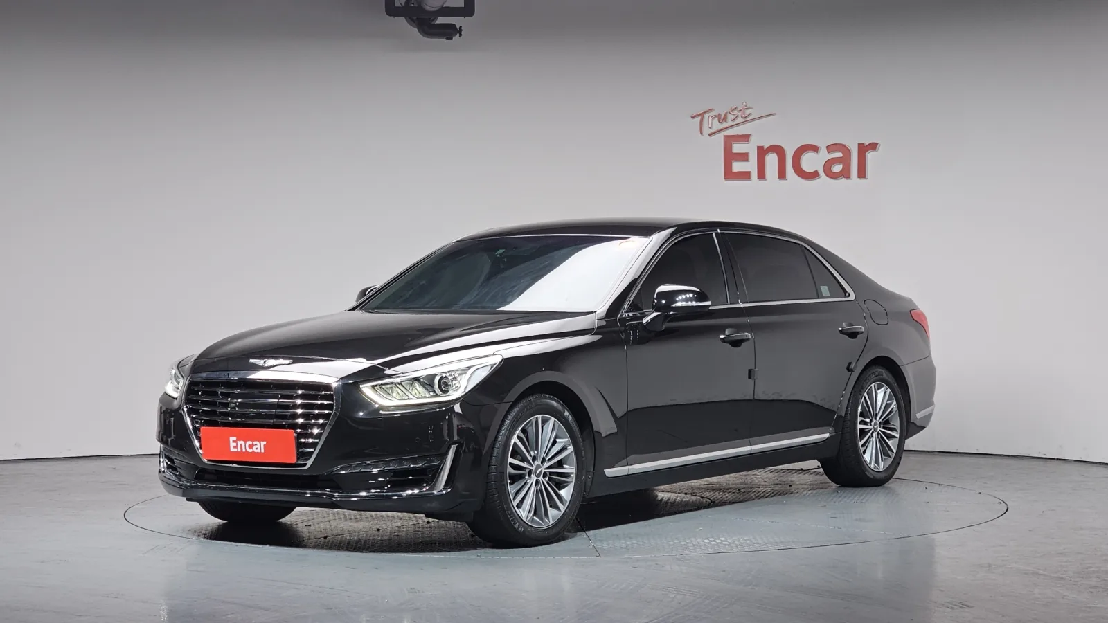 2018 Genesis EQ900