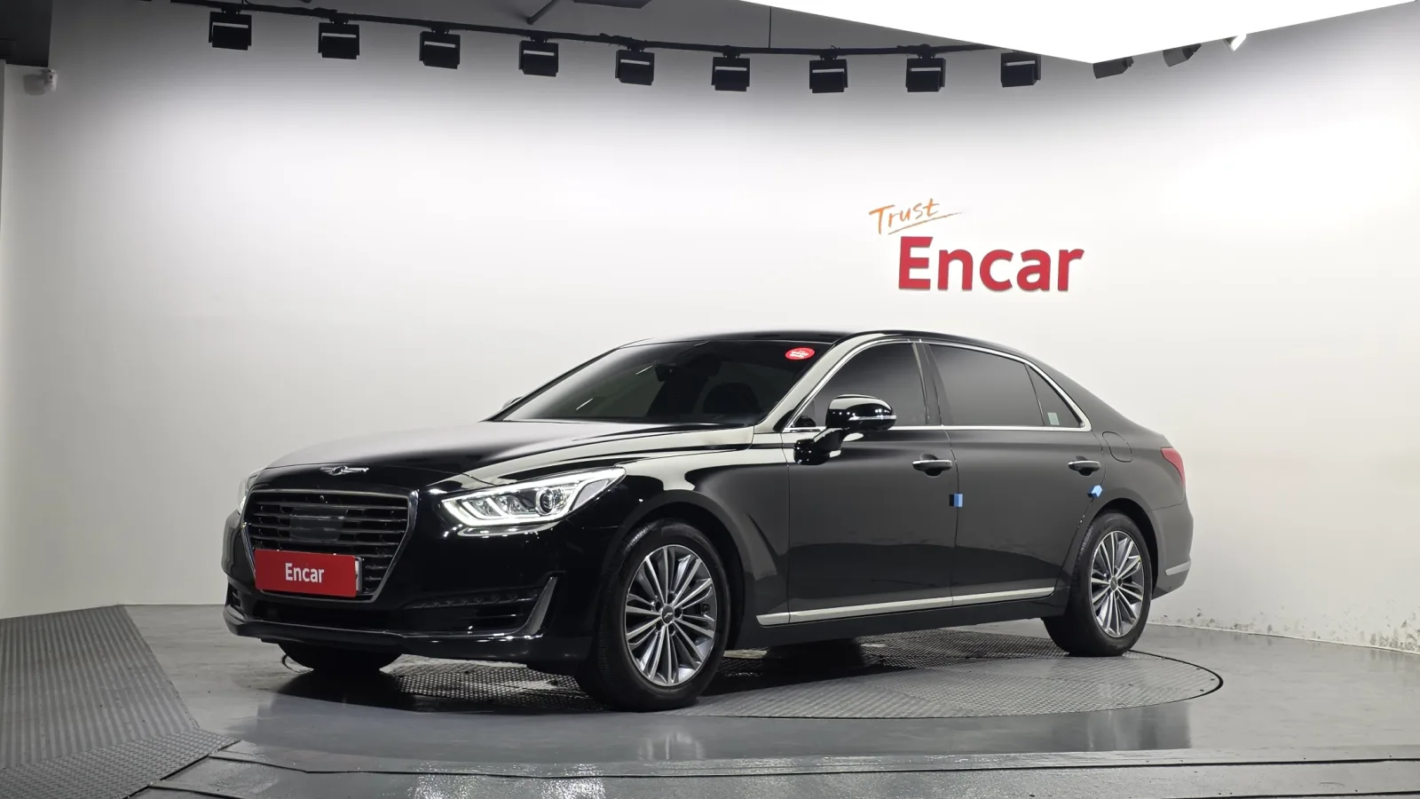 2016 Genesis EQ900