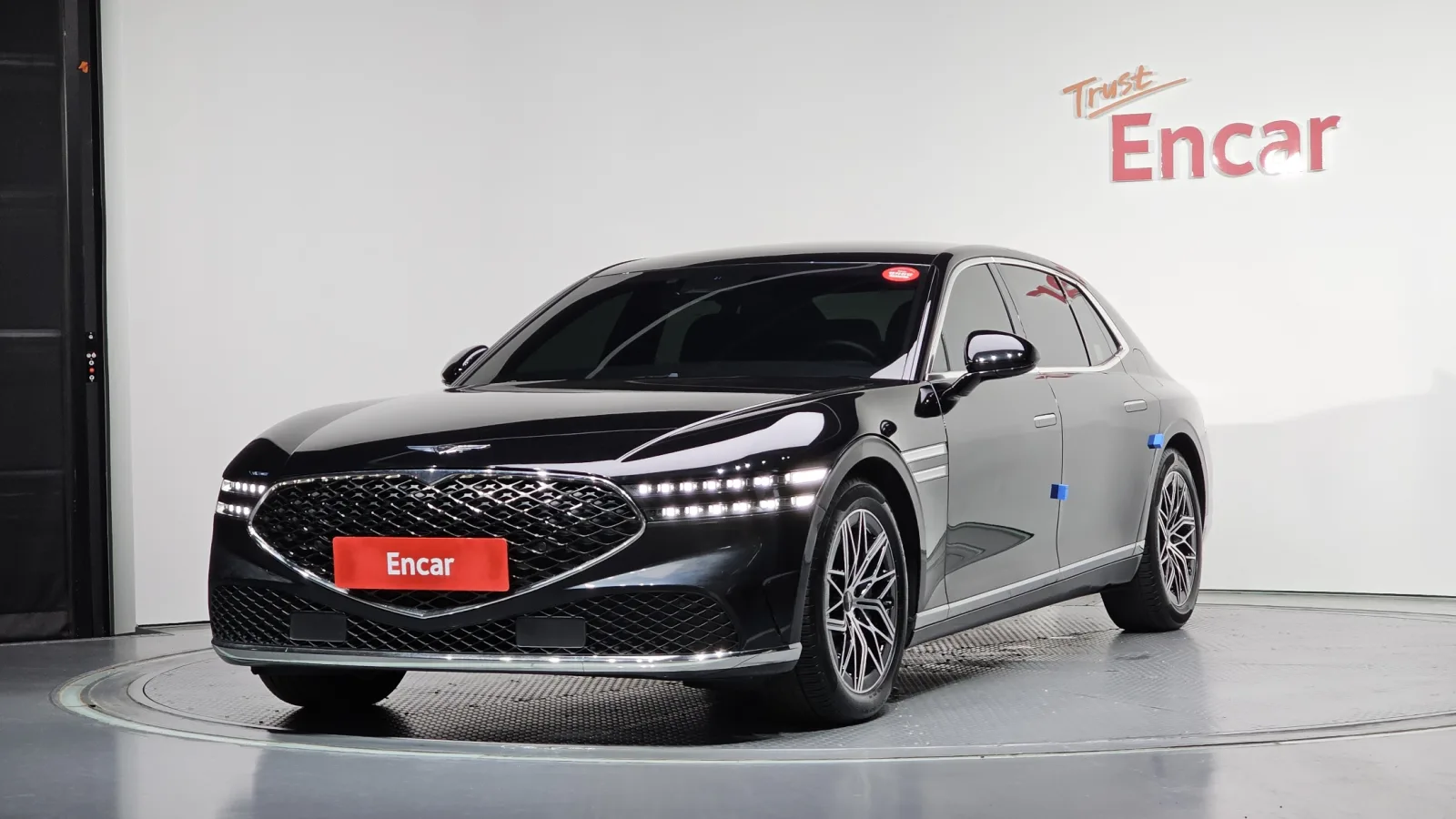 2022 Genesis G90