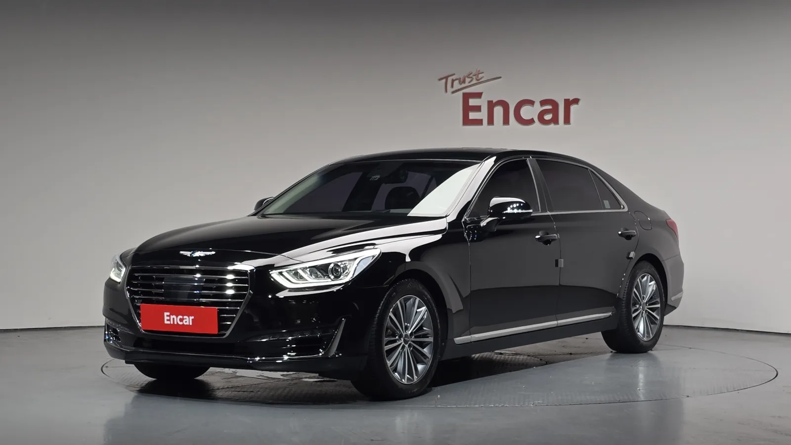 2016 Genesis EQ900
