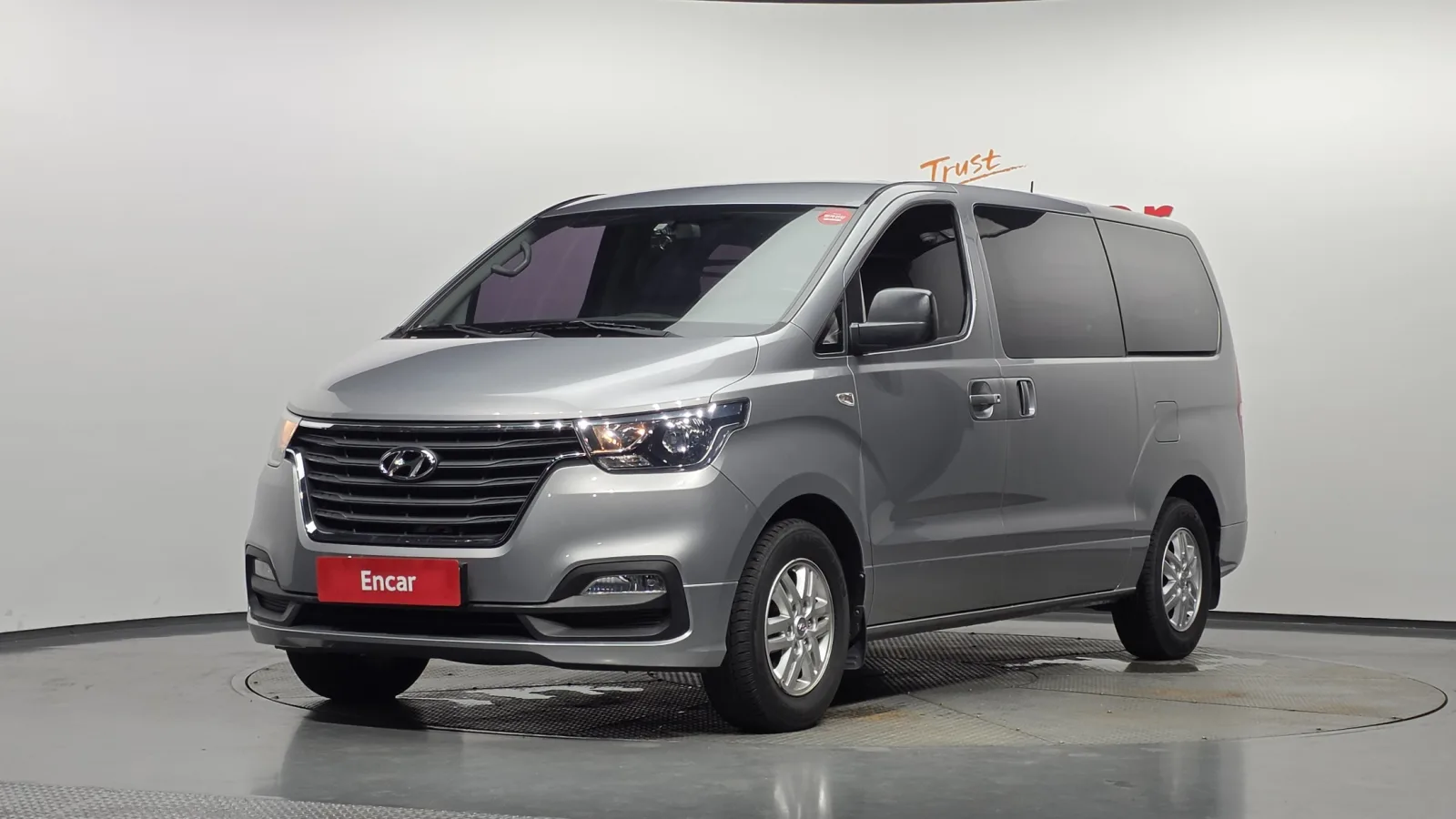 2019 Hyundai Starex