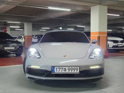 2018 Porsche 718