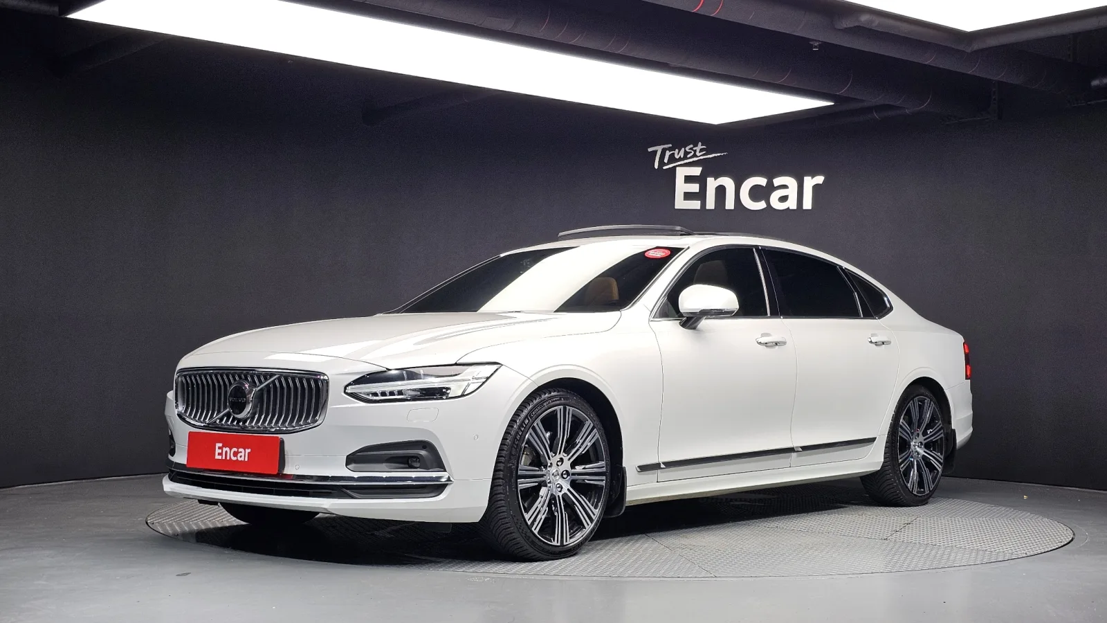 2021 Volvo S90