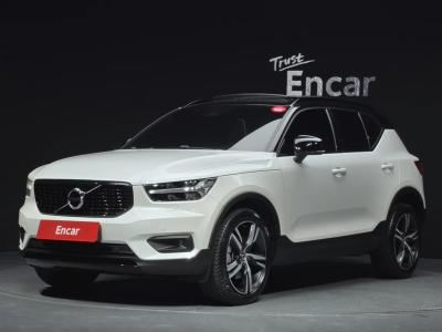 2021 Volvo XC40