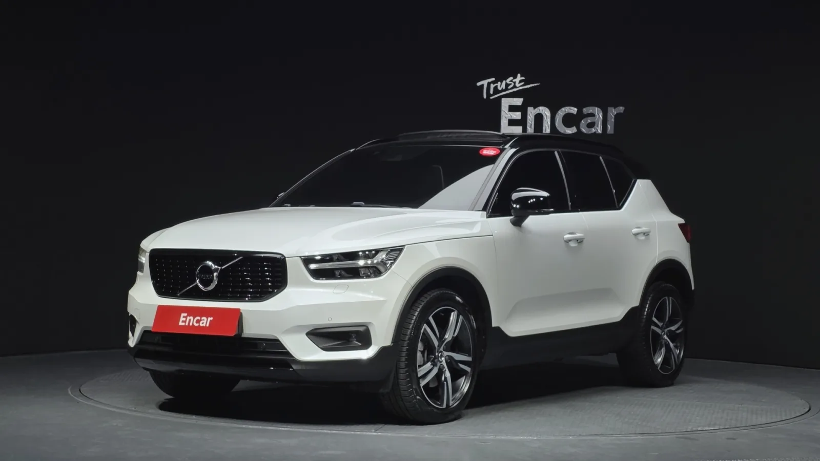 2021 Volvo XC40