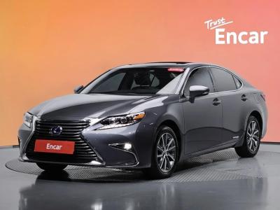 2017 Lexus ES