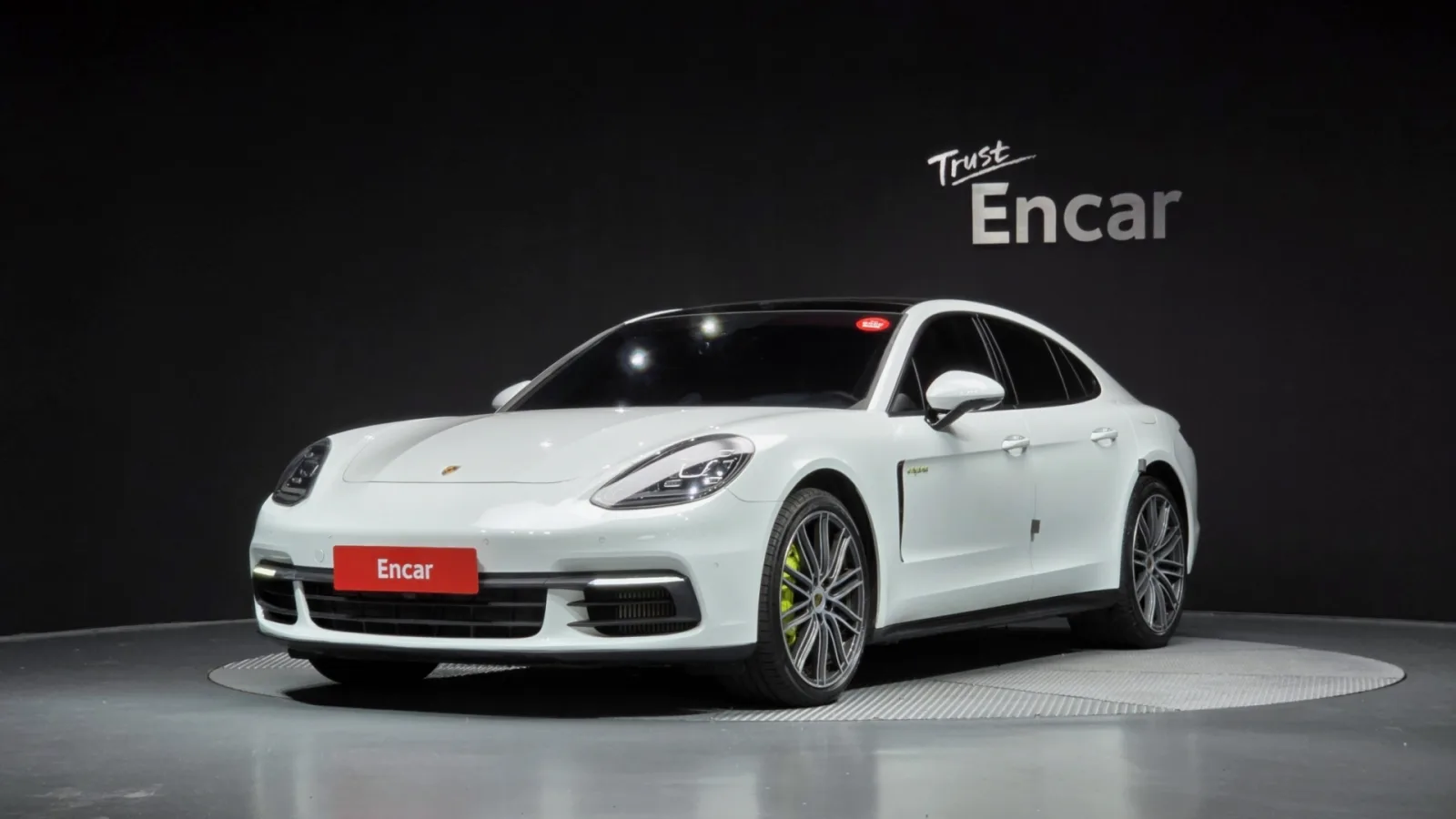 2019 Porsche Panamera