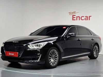 2018 Genesis EQ900