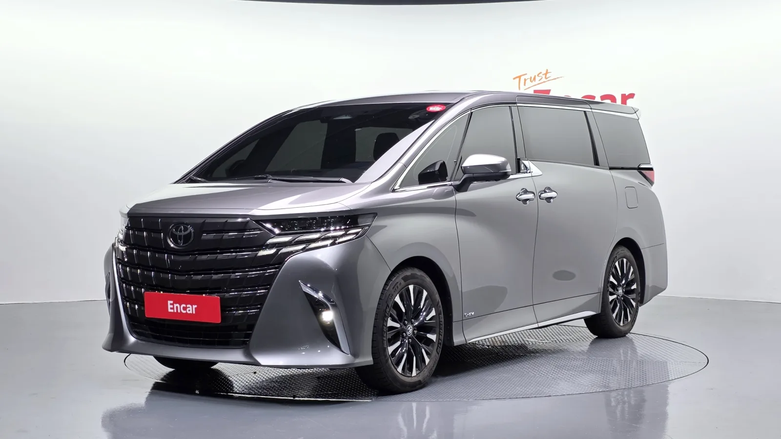 2025 Toyota Alphard