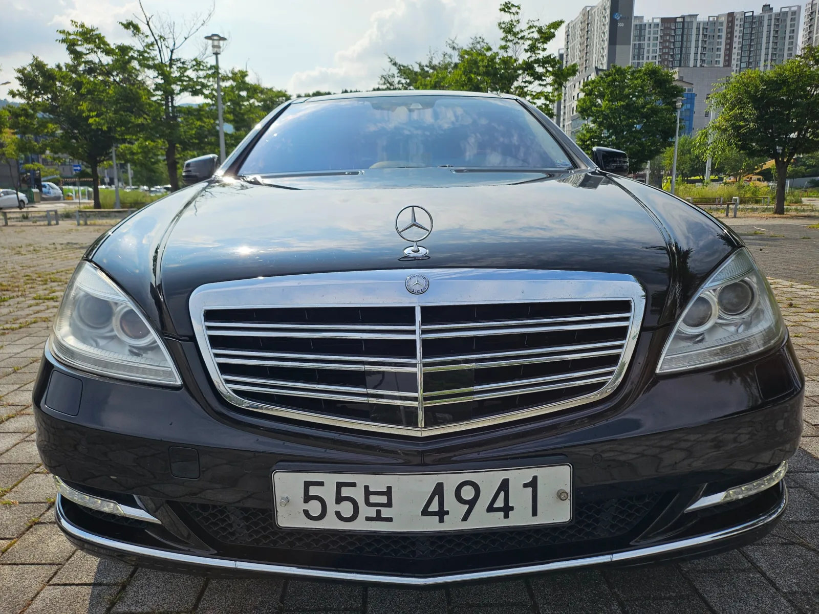 2011 Mercedes-Benz S-Class