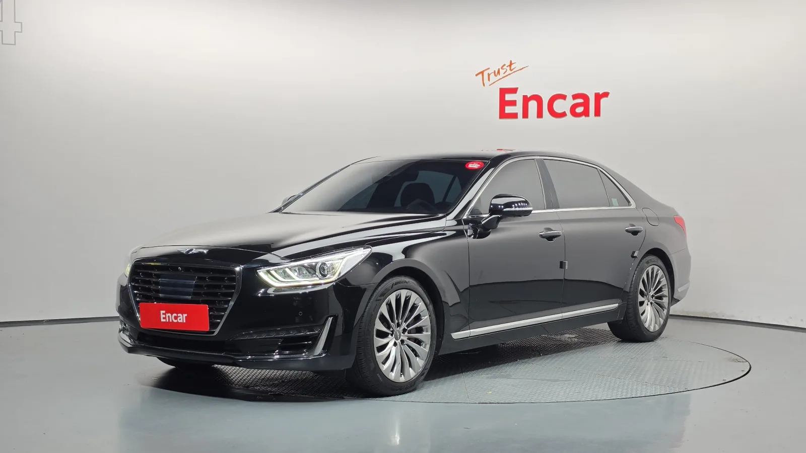 2016 Genesis EQ900