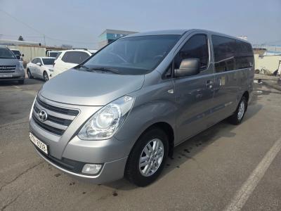 2017 Hyundai Starex