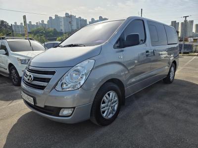 2018 Hyundai Starex