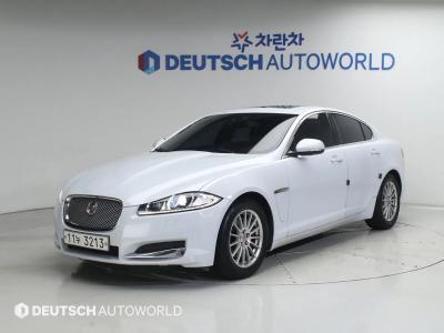 2015 Jaguar XF