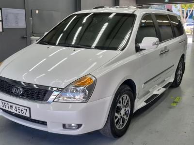 2013 Kia Carnival