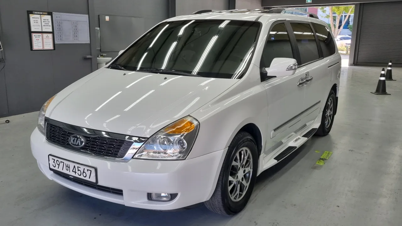 2013 Kia Carnival