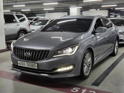 2016 Hyundai Aslan