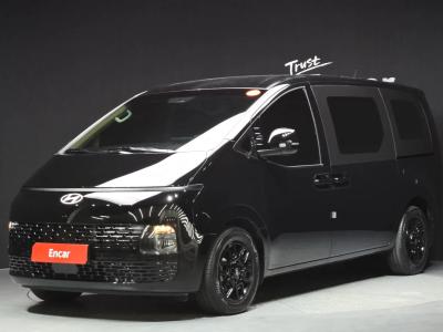 2025 Hyundai Staria